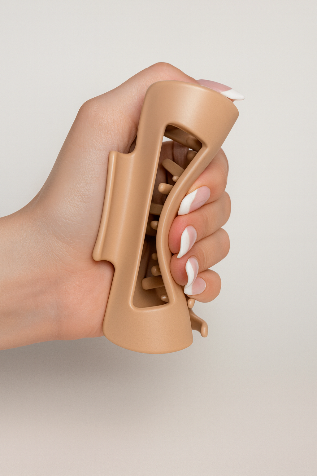 Calvia Claw Clip