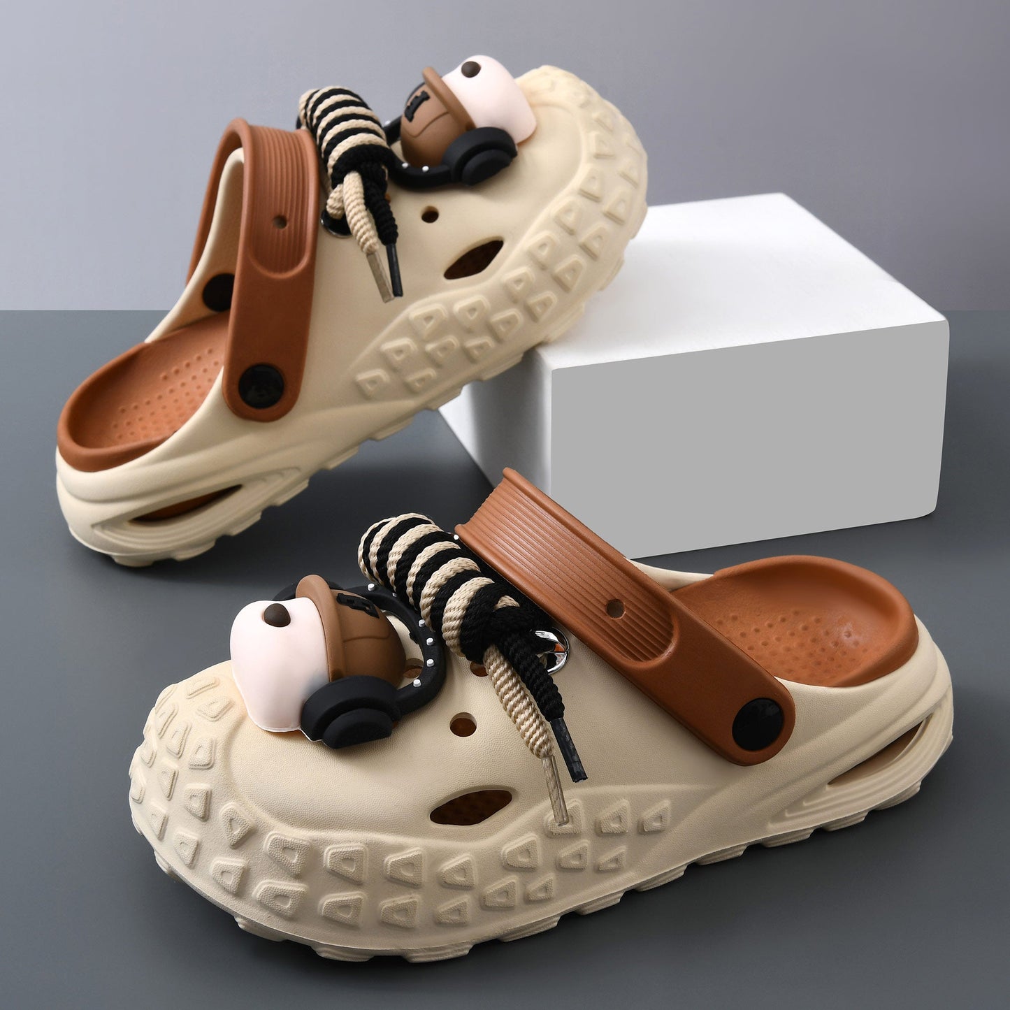 Hype Beatz Laced Clogs