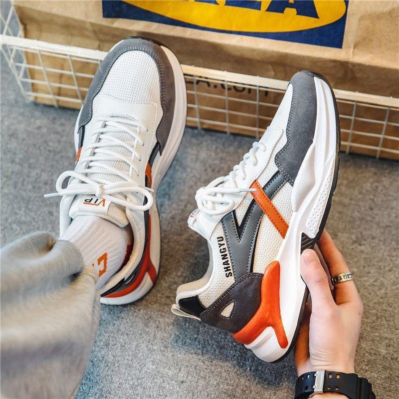 Low-top running shoes for everyday wear