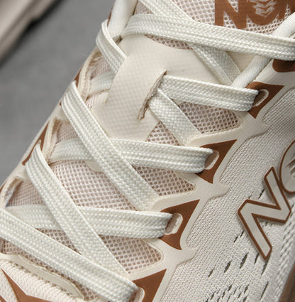 Men's modern mesh sneakers