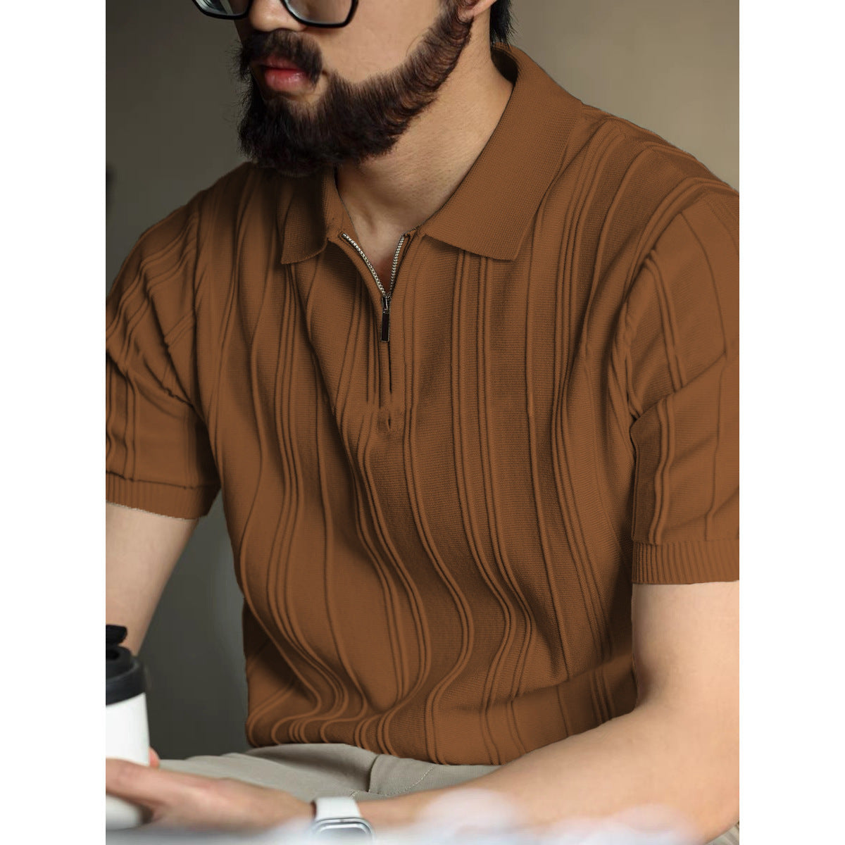 Old money style men's casual T-shirt