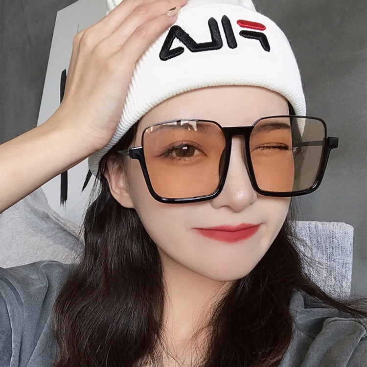 Retro square fashion sunglasses for women