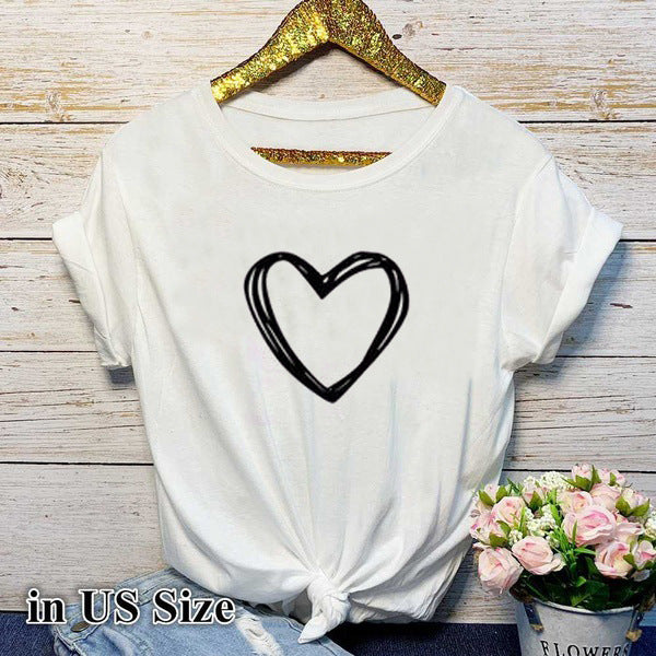 Women's heart print casual graphic tee