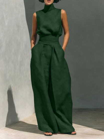 Women's relaxed sleeveless summer outfit